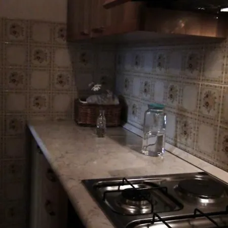 شقة Cercena